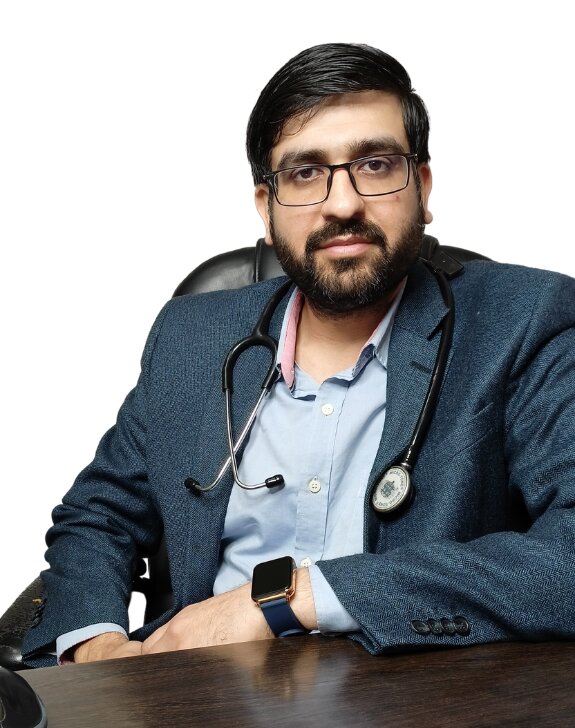 dr sahil arora is an experienced homeopathic doctor in delhi